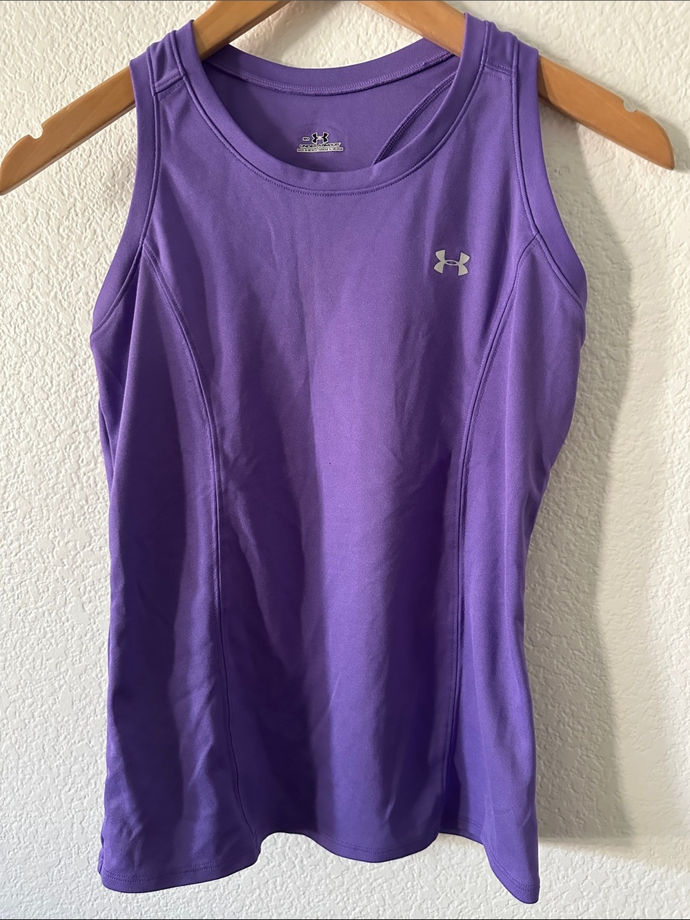 UNDER ARMOUR Women's Purple Racer tank top sz SM